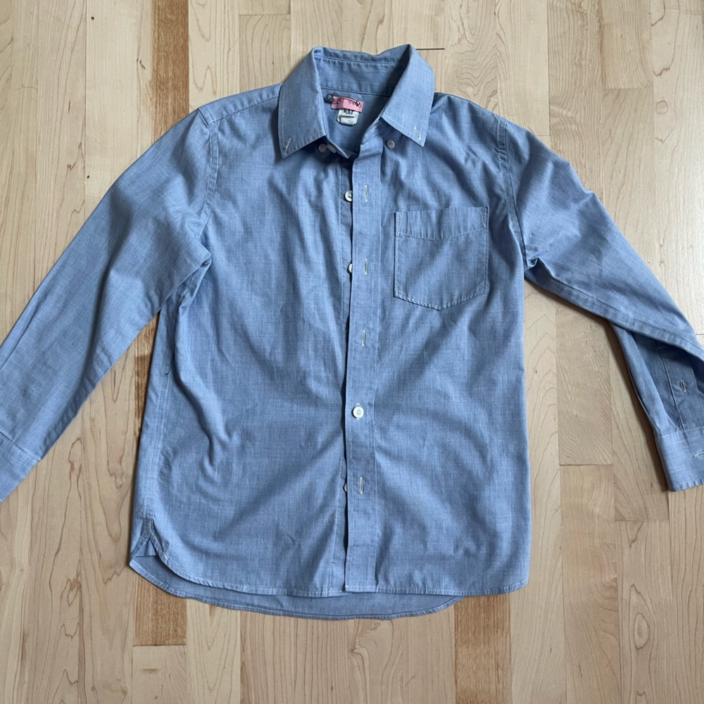 Youth medium long sleeve chambray button down shirt